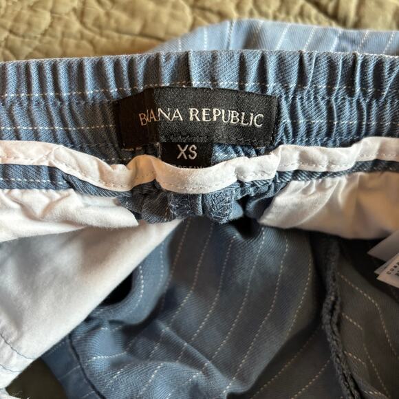 Banana Republic Women's Light Blue Shorts with drawstring size XS - Picture 3 of 8